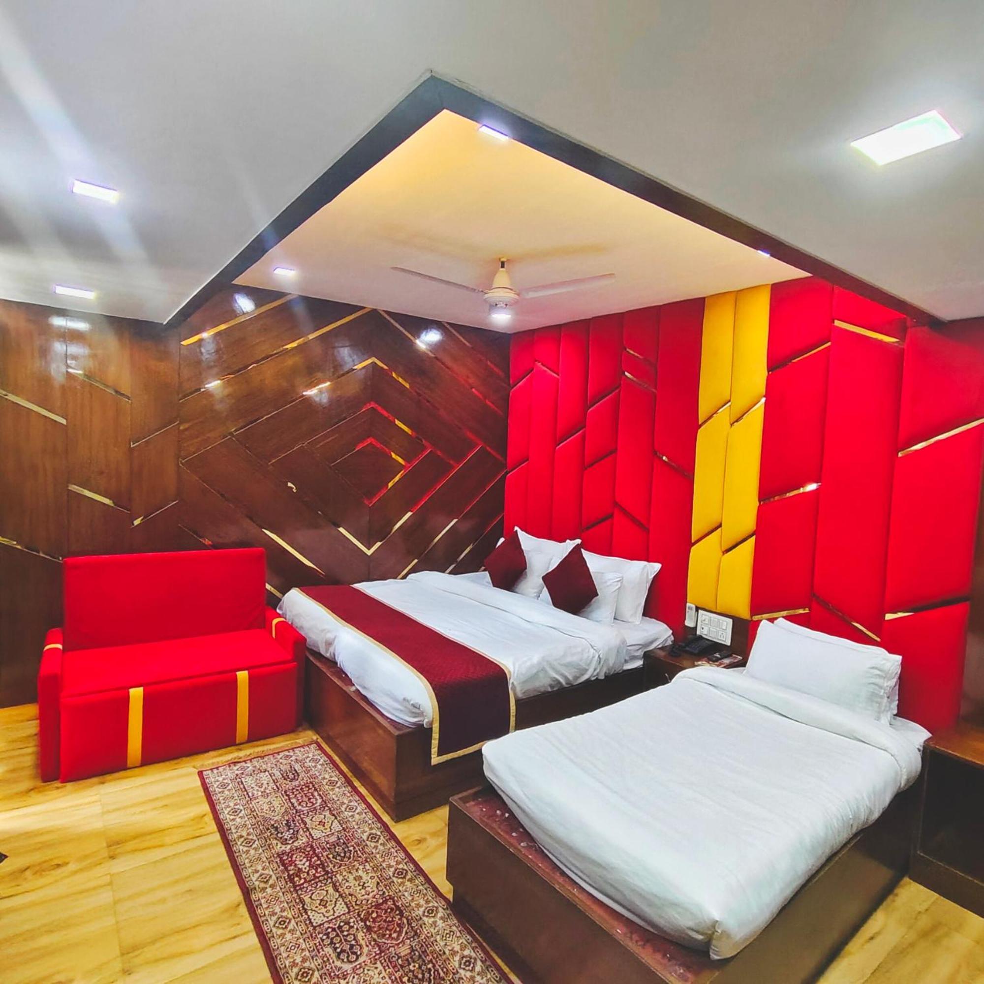 Rich Grand Hotel آغْرا المظهر الخارجي الصورة
